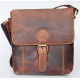 Středně velká pánská taška Pedro z pevné kůže s popruhem přes rameno - ROZBALENÁ