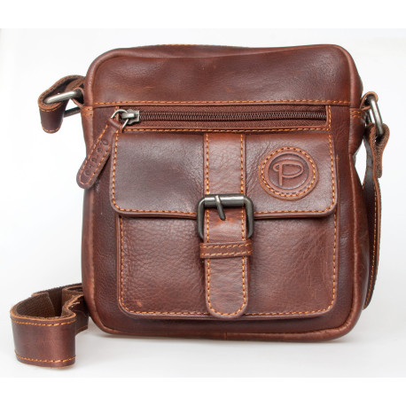 Menší pánská taška z pevné kůže s popruhem přes rameno