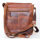 Velká pánská taška z pevné kůže s popruhem přes rameno bez značek a nápisů