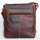 Středně velká, ale prostorná pánská kožená taška Pedro s popruhem přes rameno ROZBALENÁ